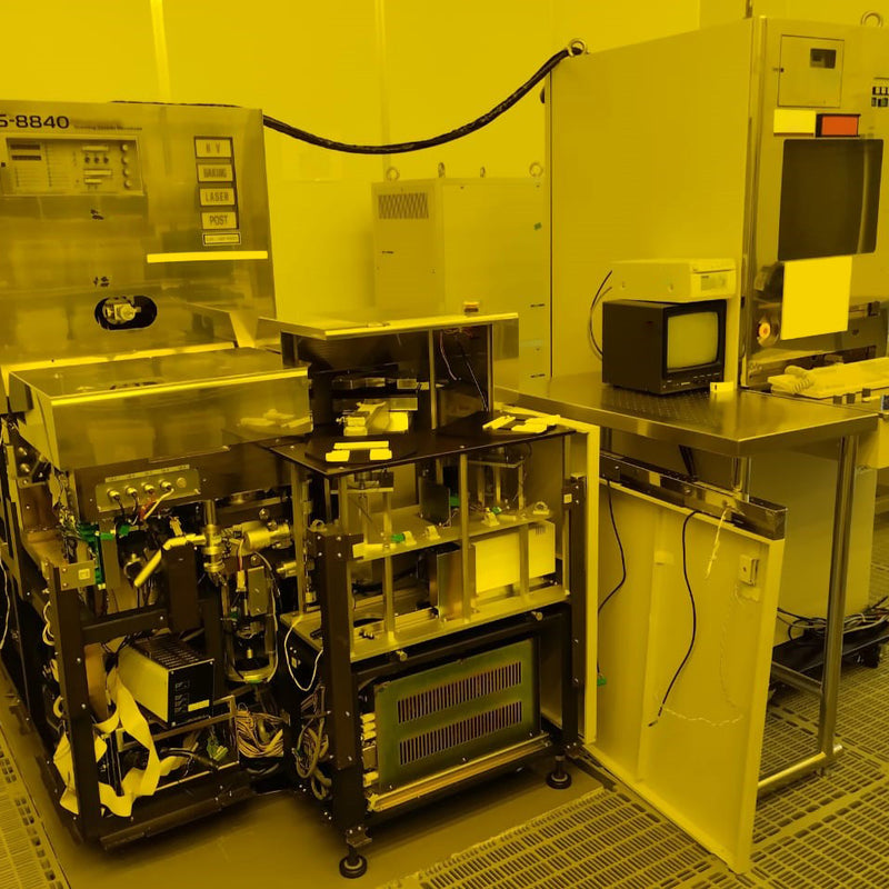 Hitachi S 8840 CD-SEM (Critical Dimension Scanning Electron Microscope)