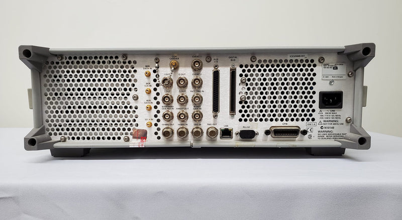 Agilent E 4438 C ESG Vector Signal Generator