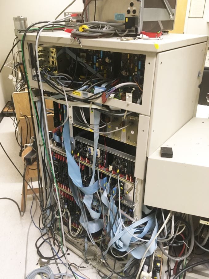 Philips CM 12 TEM (Transmission Electron Microscope)