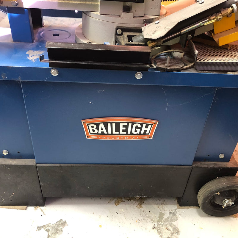 Swivel BS 712 MS Hydraulic Metal Cutting Band Saw