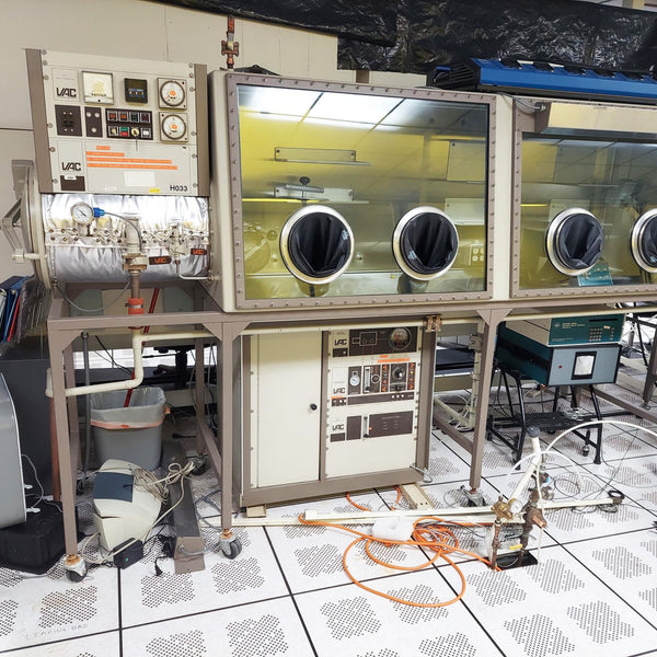 VAC Glove Box