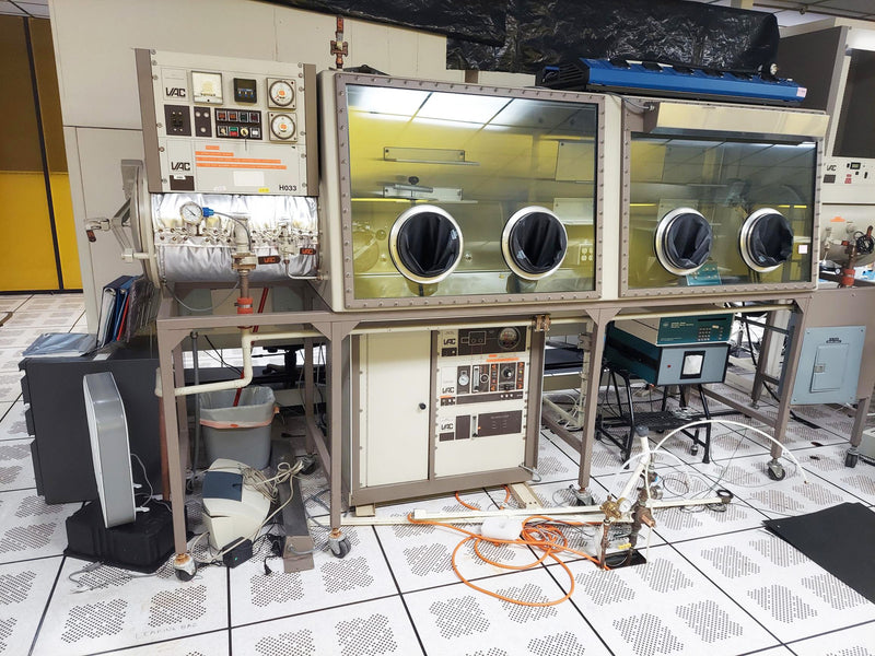 VAC Glove Box