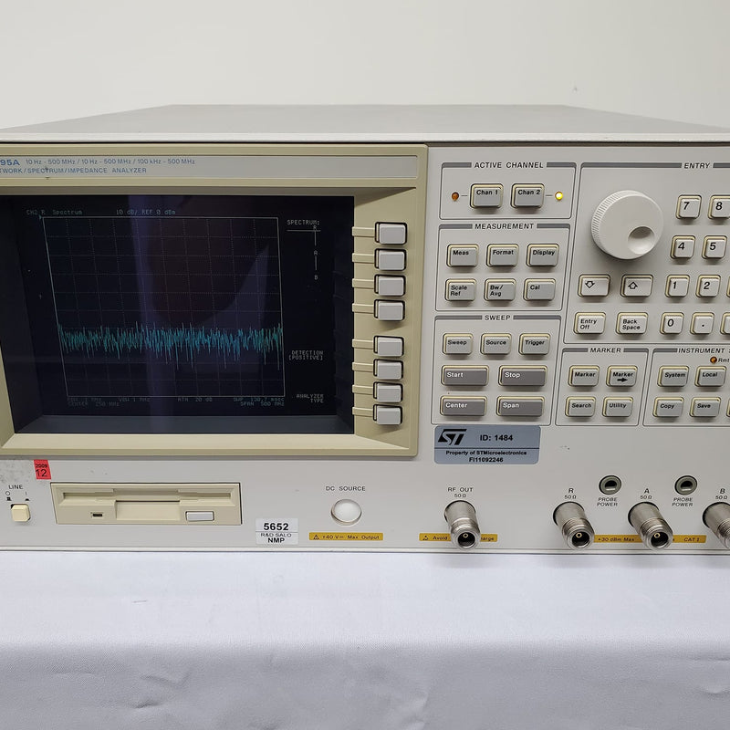 Keysight / Agilent 4395 A Network / Spectrum / Impedance Analyzer