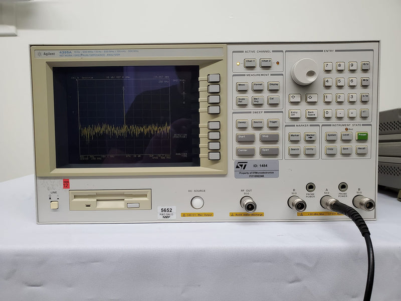 Keysight / Agilent 4395 A Network / Spectrum / Impedance Analyzer