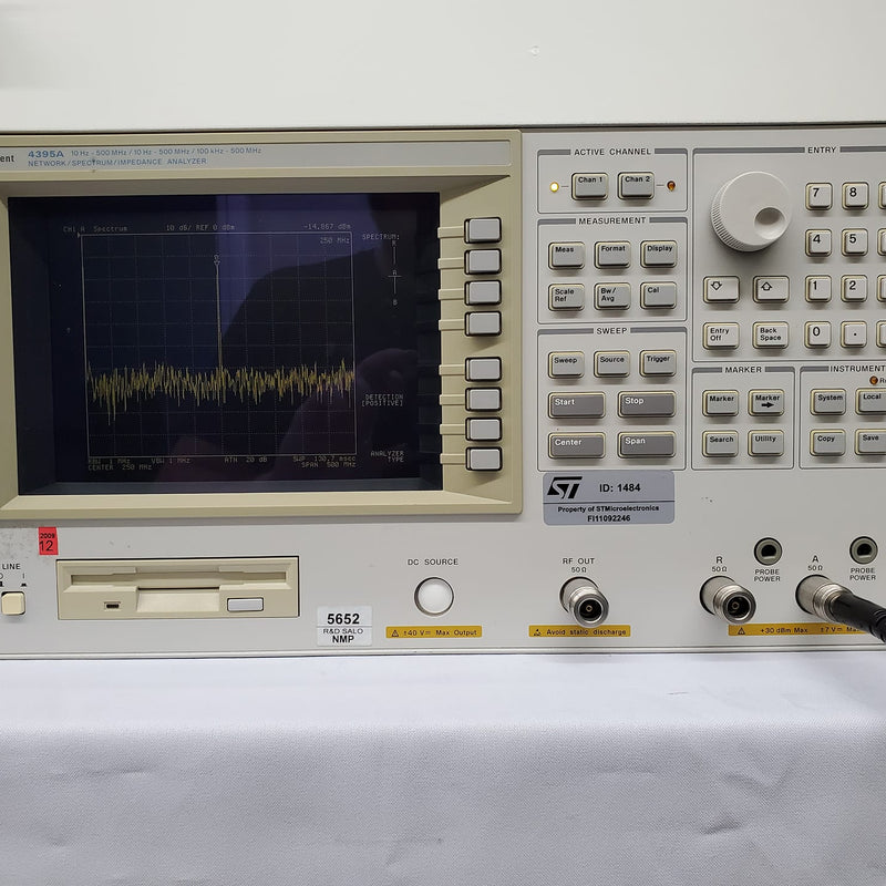Keysight / Agilent 4395 A Network / Spectrum / Impedance Analyzer