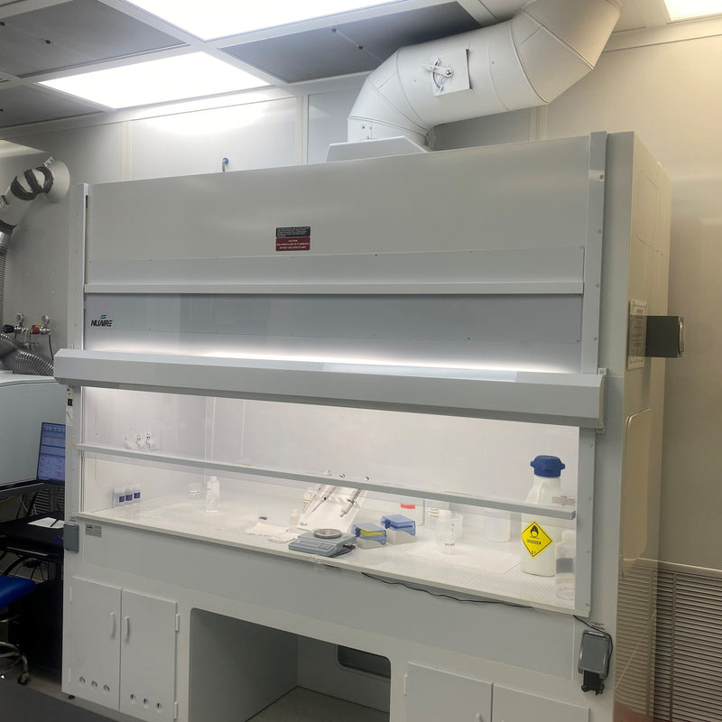 NuAire NU 156 830 Fume Hood