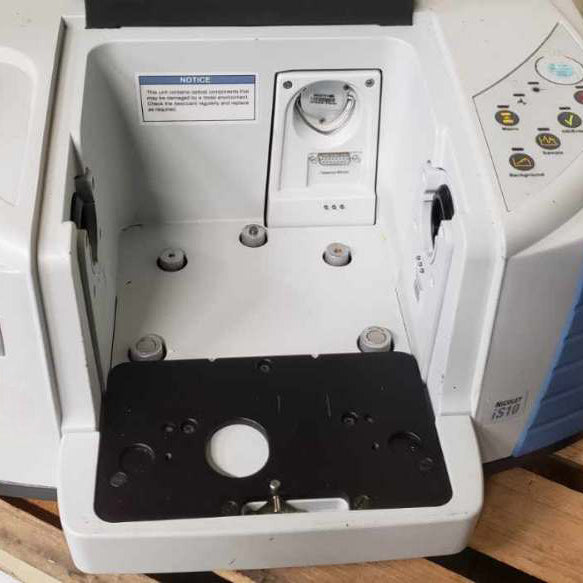 Thermo Scientific Nicolet iS 10 Spectrometer
