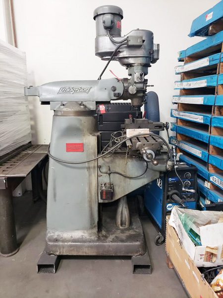Bridgeport XA 900 Vertical Mill