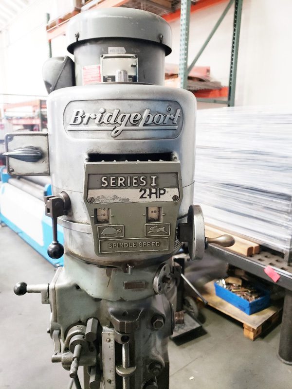 Bridgeport XA 900 Vertical Mill