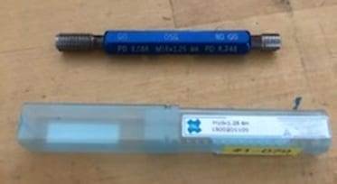 OSG (2 TP) M 10 x 1.25-6 H Thread Limit Gage