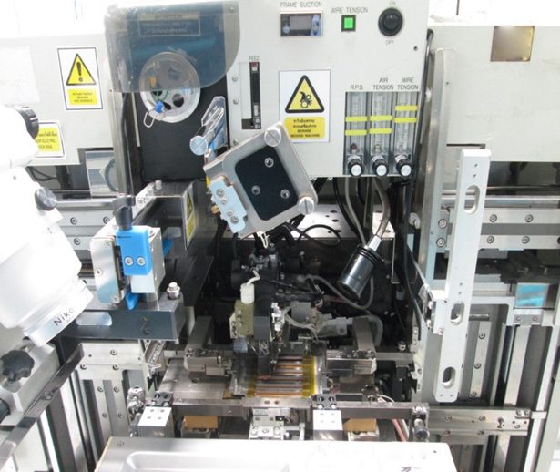 Shinkawa UTC 1000 Gold Wire Bonder