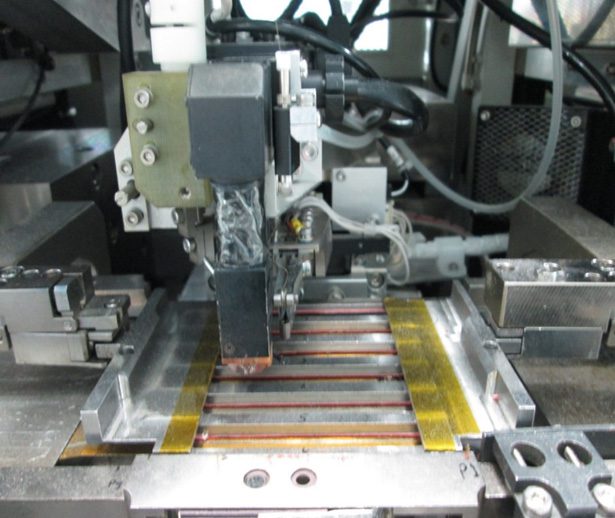 Shinkawa UTC 1000 Gold Wire Bonder