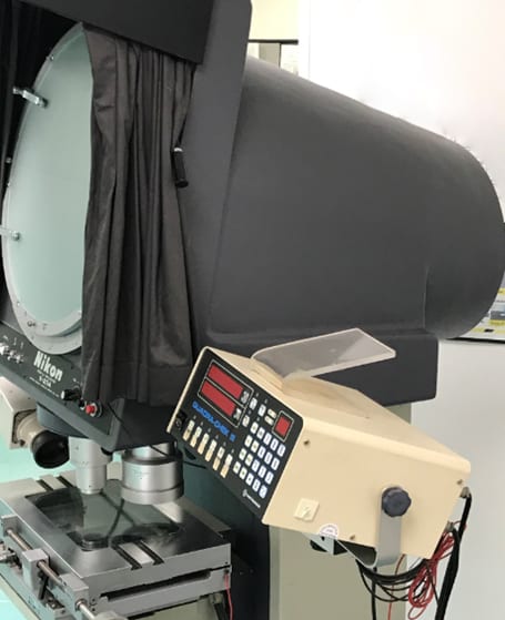 Nikon V 20 A Profile Projector