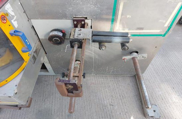 Vertical Taping Machine