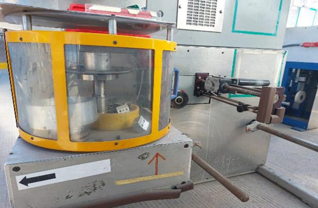 Vertical Taping Machine