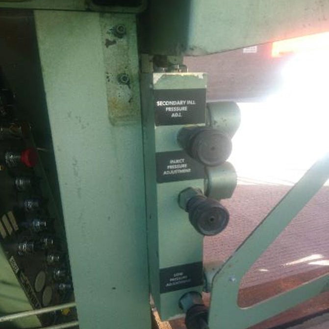 Newbury 30 Molding Machine