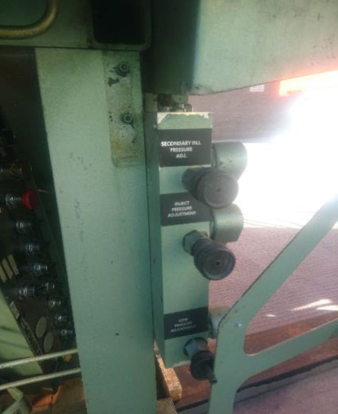 Newbury 30 Molding Machine