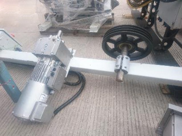 Lenze 32699 Extertal Motor