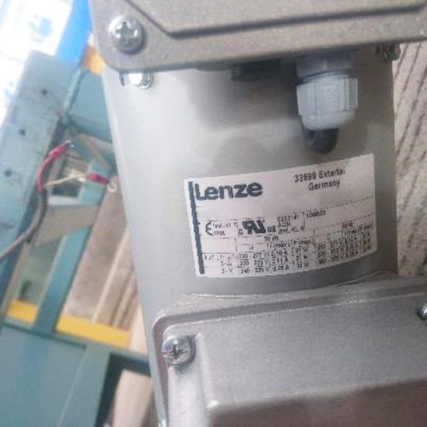 Lenze 32699 Extertal Motor