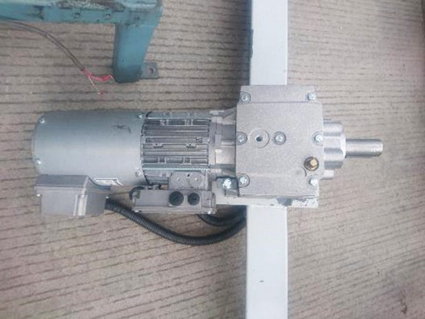 Lenze 32699 Extertal Motor