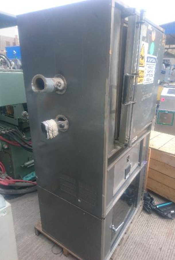 Blue M Oven