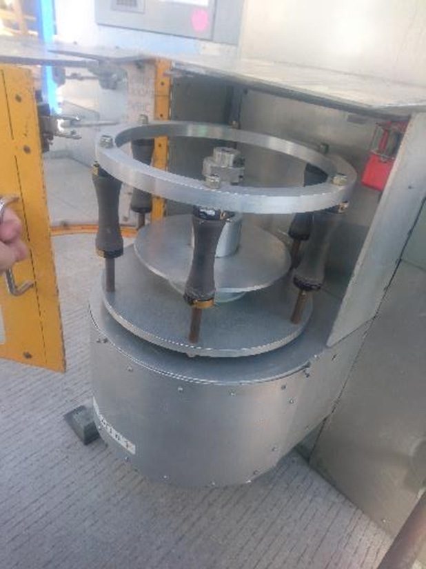 Vertical Taping Machine