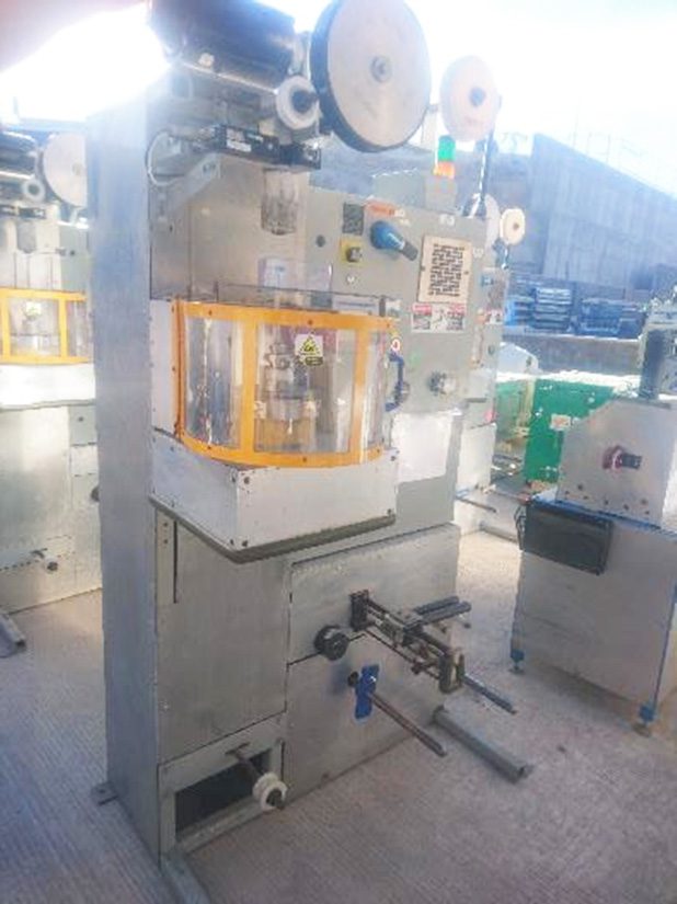 Vertical Taping Machine