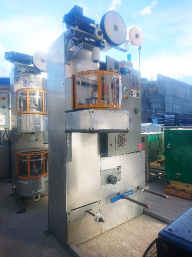 Vertical Taping Machine