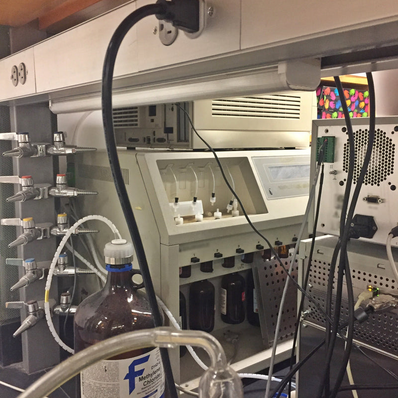 Thermo Fisher Scientific / Applied Biosystems 394 DNA / RNA Synthesizer