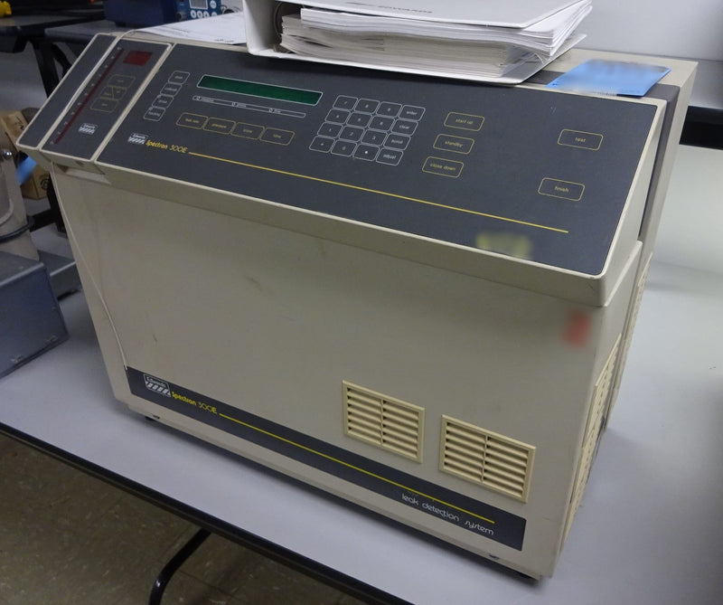 Edwards Spectron 300 E Leak Detector