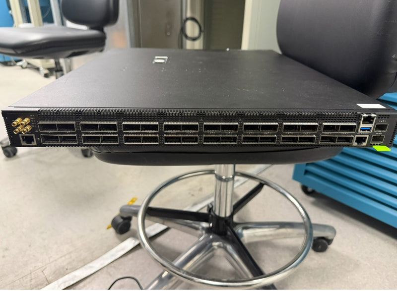 EdgeCore AS 9716 32 D Switch