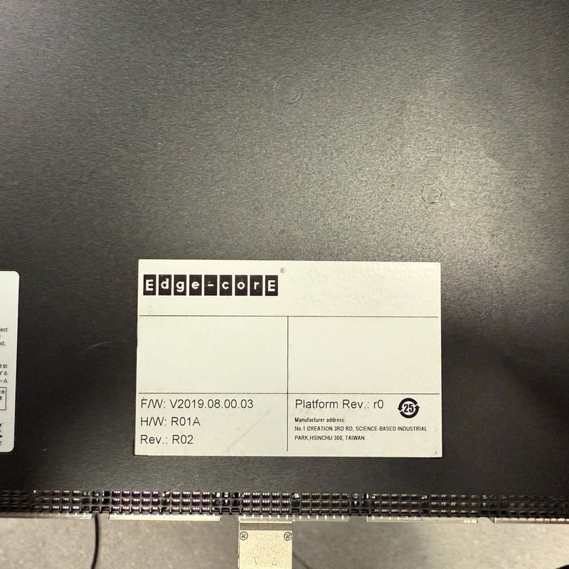 EdgeCore AS 9716 32 D Switch