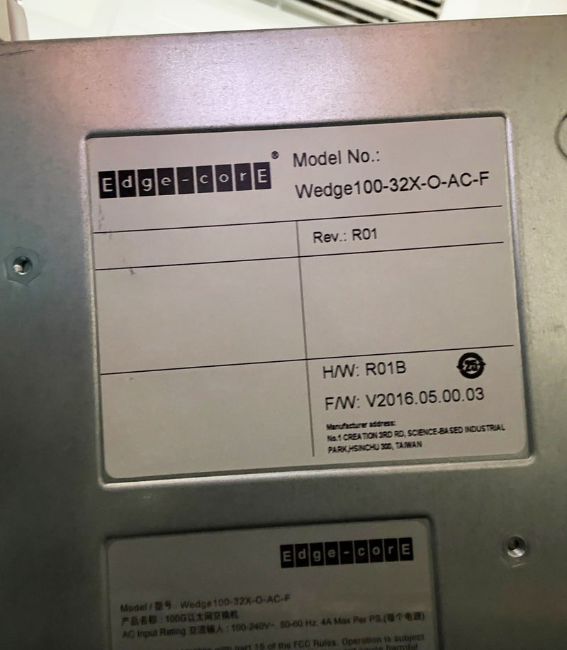 EdgeCore AS 9716 32 D Switch