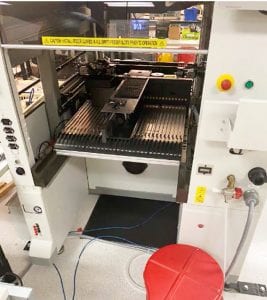 Universal Instruments Pick and Place Machine 60011 For Sale