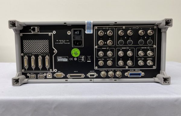 Rohde & Schwarz-AMU 200 A-Baseband Signal Generator and Fading Simulator-61639