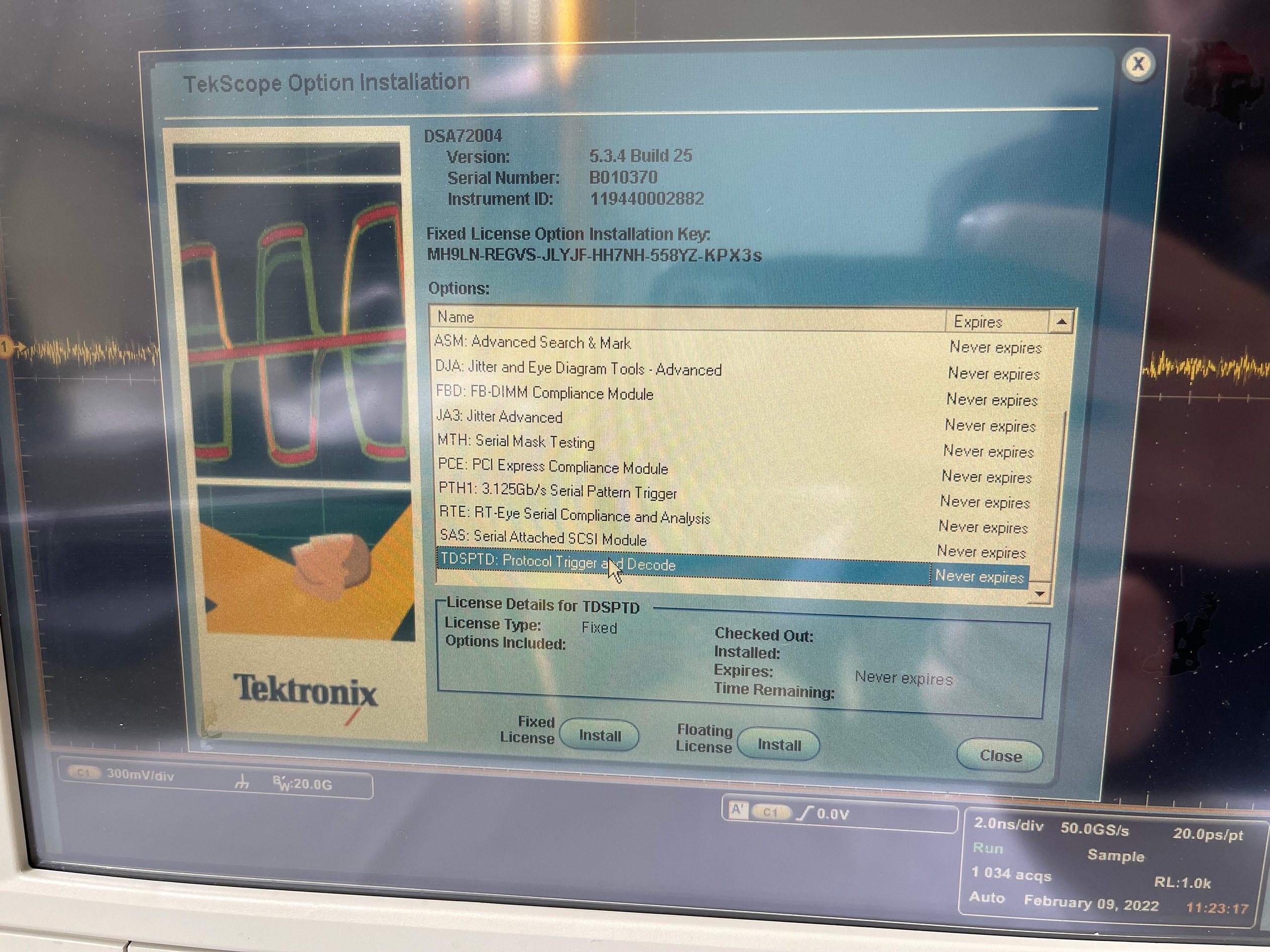Tektronix-DSA 72004-Digital Serial Analyzer-62256 Image 0