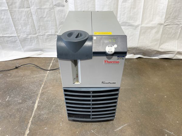 Buy Thermo Scientific-ThermoFlex 900-Recirculating Chiller-64845 Online