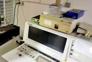 Buy Hitachi  S 4000  Scanning Electron Microscope (SEM)  67374
