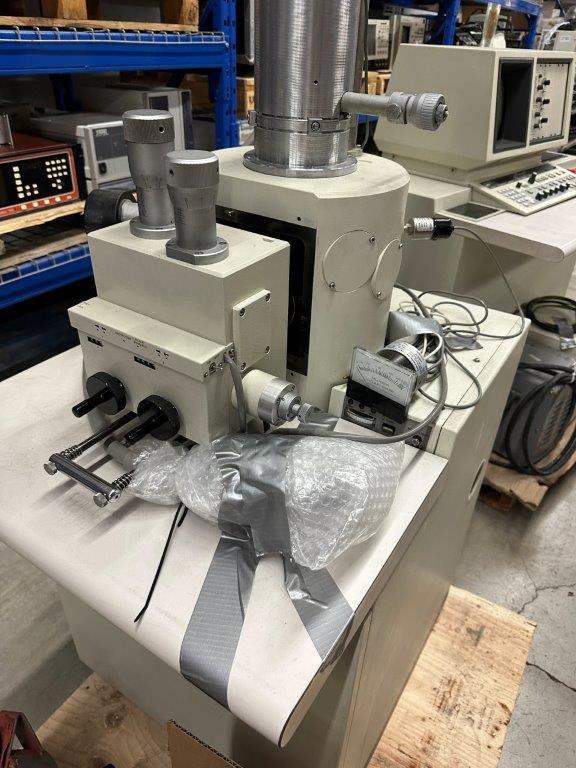 Hitachi  S 570  Scanning Electron Microscope (SEM)  68550 Image 7